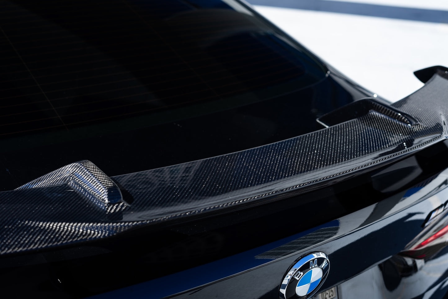 G8X Dry Carbon Fiber MP Style Wing
