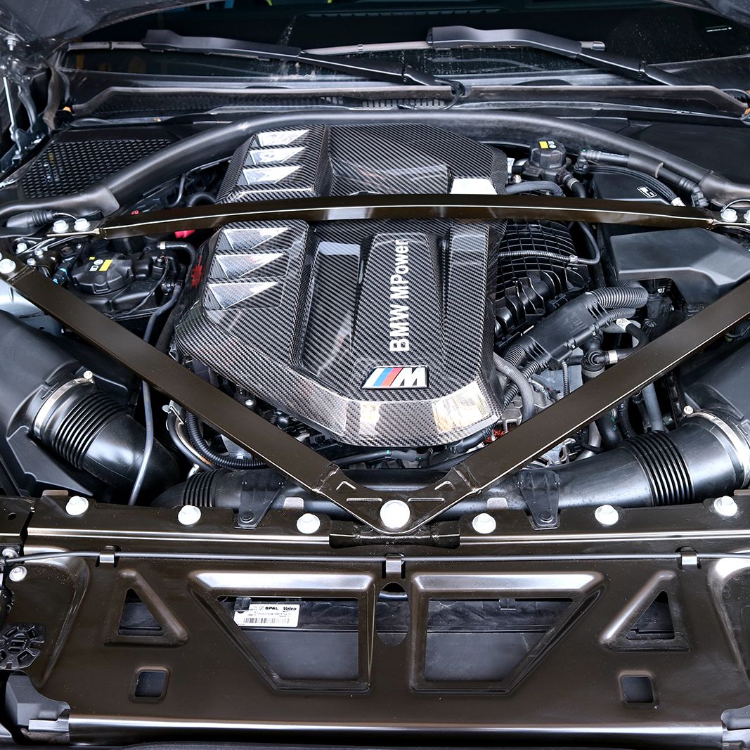 G8X Dry Carbon Fiber Engine Cover